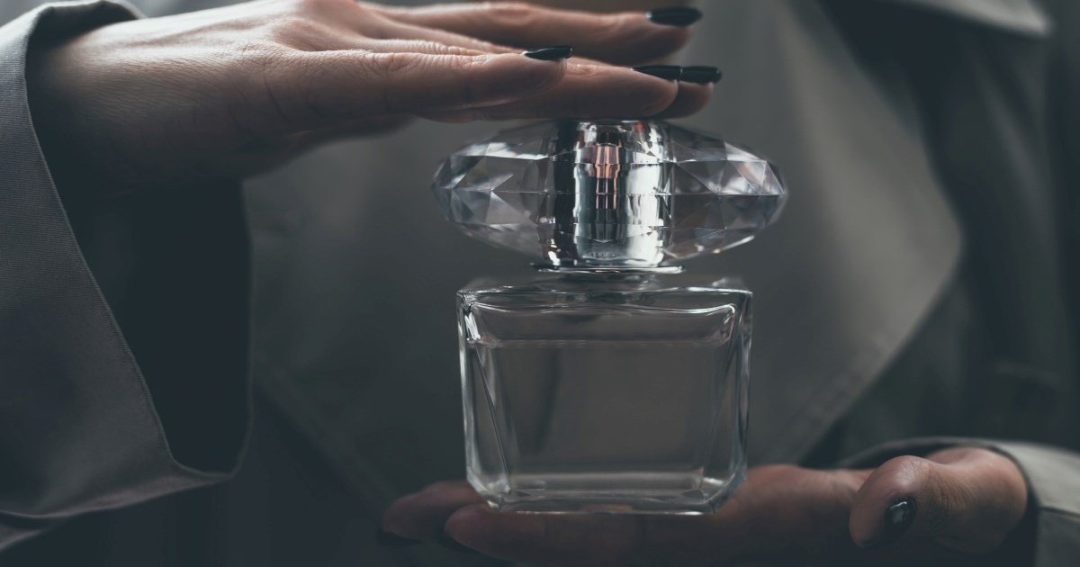Evo kako da odaberete pravi miris za sebe, prema parfumeru