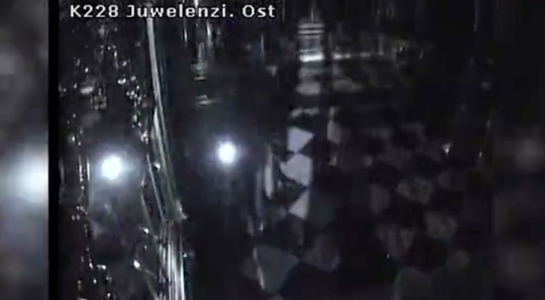 VIDEO Objavljena snimka pljačke stoljeća u Dresdenu, police razbijali sjekirom