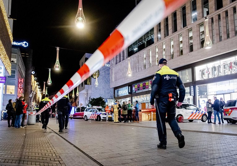 Policija kaže da napad u Haagu nije terorizam