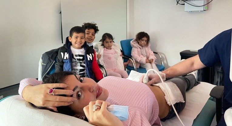 Georgina objavila fotku s ultrazvuka, Ronaldov komentar lajkale tisuće ljudi