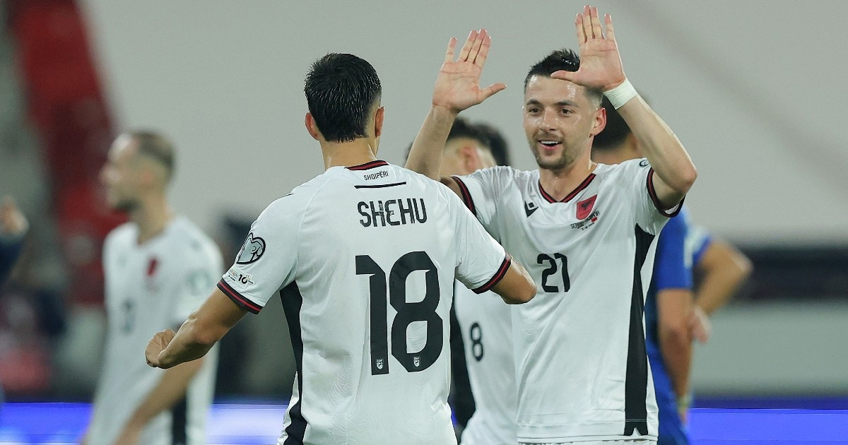 Pogledajte kako je Hoxha zabio za vodstvo Albanije i približio je SP-u