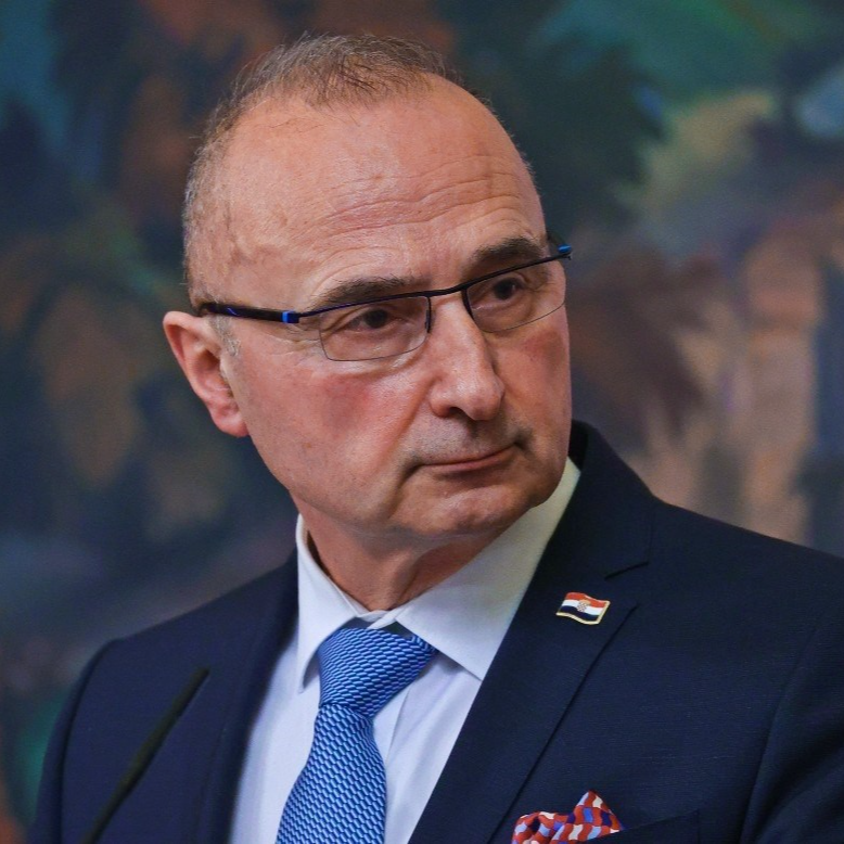 Učenik gimnazije u Puli ponizio Grlića Radmana pred grčkim ministrom