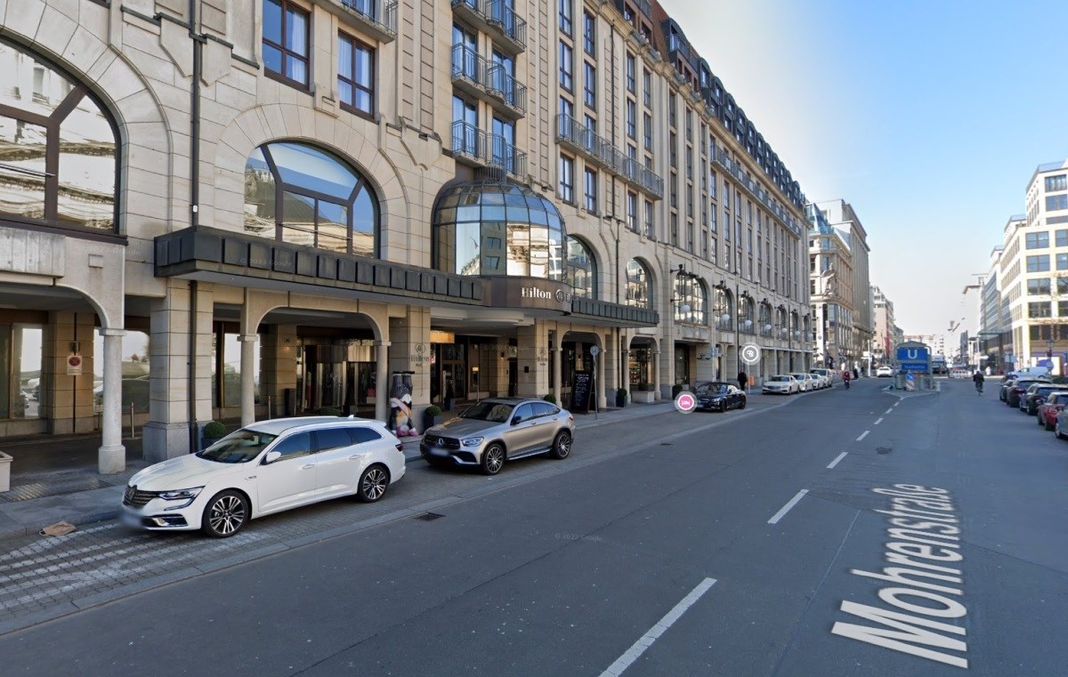 Pucnjava ispred hotela Hilton u Berlinu, jedna osoba ozlijeđena