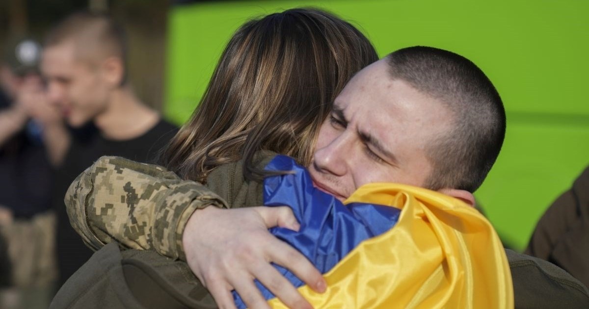VIDEO Ukrajina i Rusija razmijenile više od 500 ratnih zarobljenika