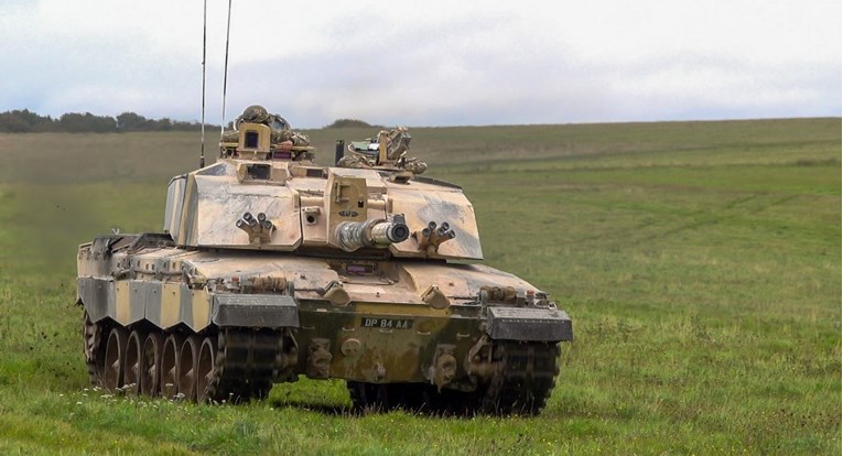 Britanski premijer razgovarao sa Zelenskim, najavio slanje tenkova Ukrajini
