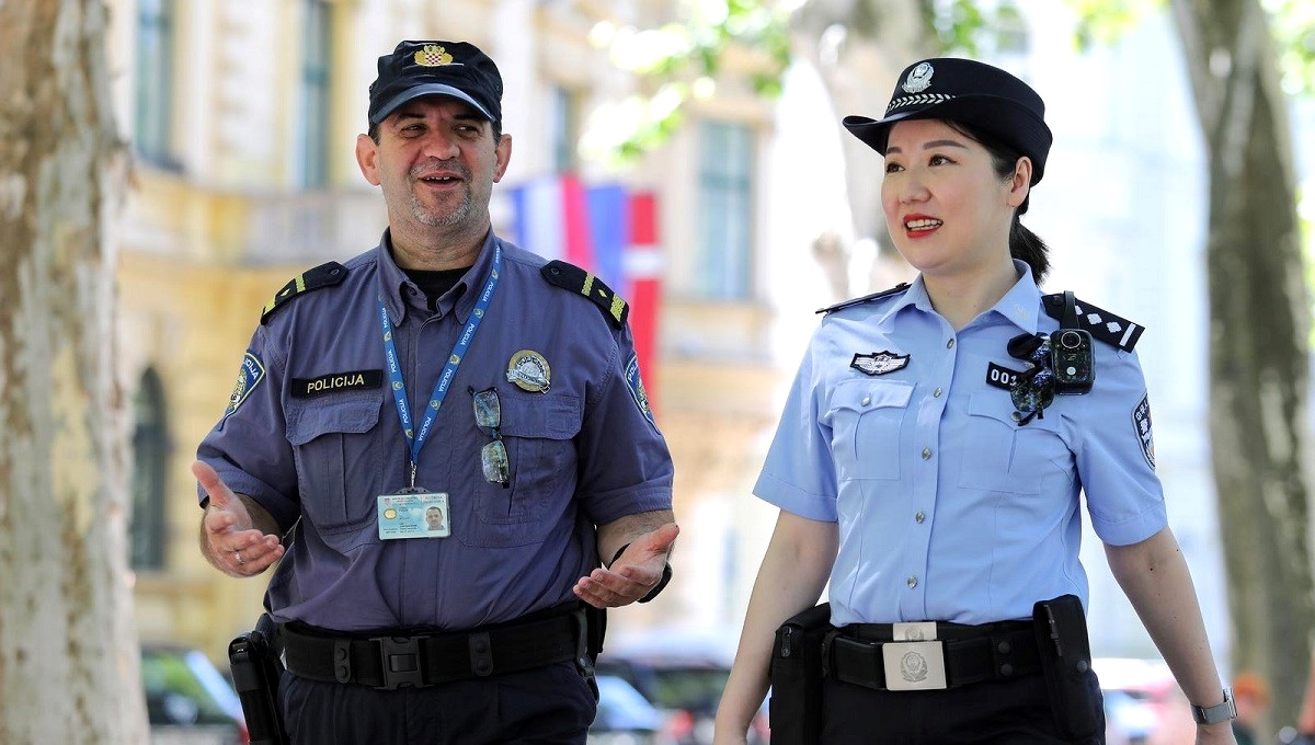 Kineski policajci u Zagrebu pomažu u turističkoj sezoni