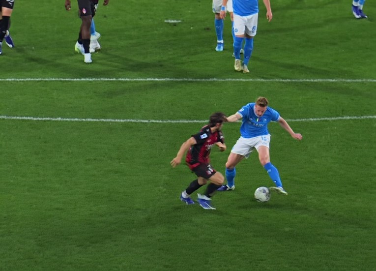 Serie A objavila kako De Bruyne prodaje lažnjak Modriću. Video je hit