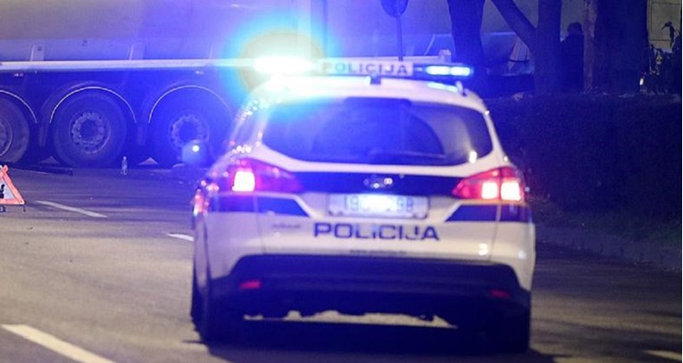 Vozač (80) kod Dubrovnika prešao u suprotnu traku i izazvao sudar s troje ozlijeđenih