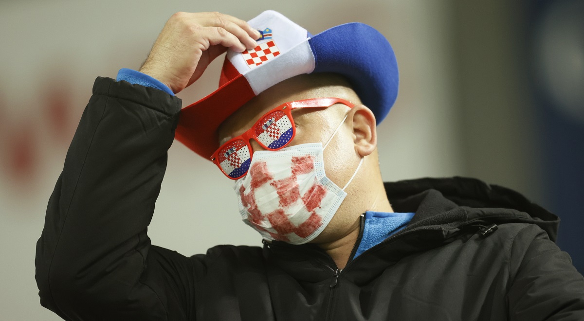 Hrvatski navijači nadglasali Švicarce na tribinama. Orilo se "U boj, u boj"