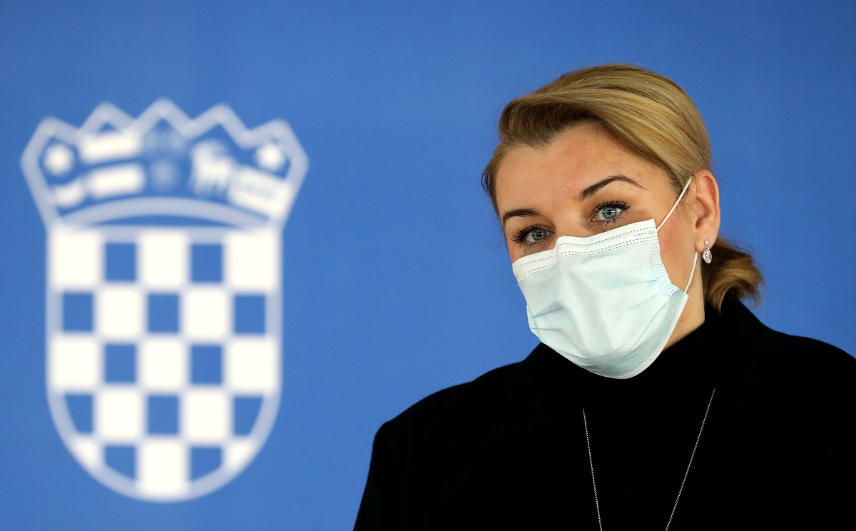 Ministarstvo turizma: Prvih 20 od doniranih 80 mobilnih kućica dolazi u Glinu