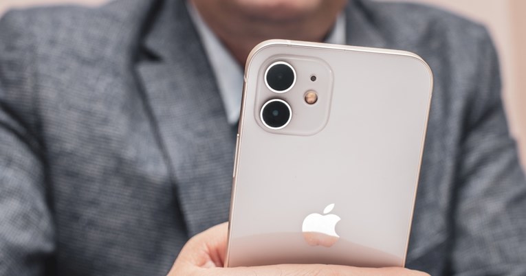 Apple bi mogao odustati od sklopivog iPhonea?
