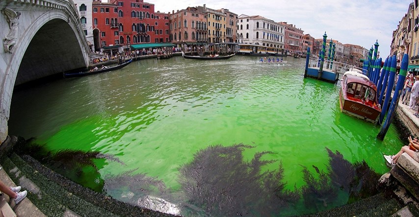 Riješen misterij: Otkriveno zbog čega je pozelenila voda u glavnom kanalu u Veneciji