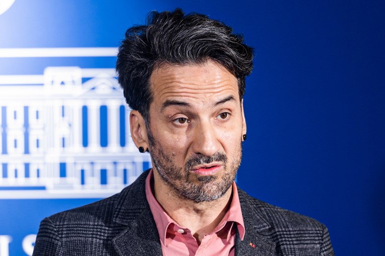 Miletić podržao osoblje Petrove: Ekstremistička ljevica želi im oduzeti prava