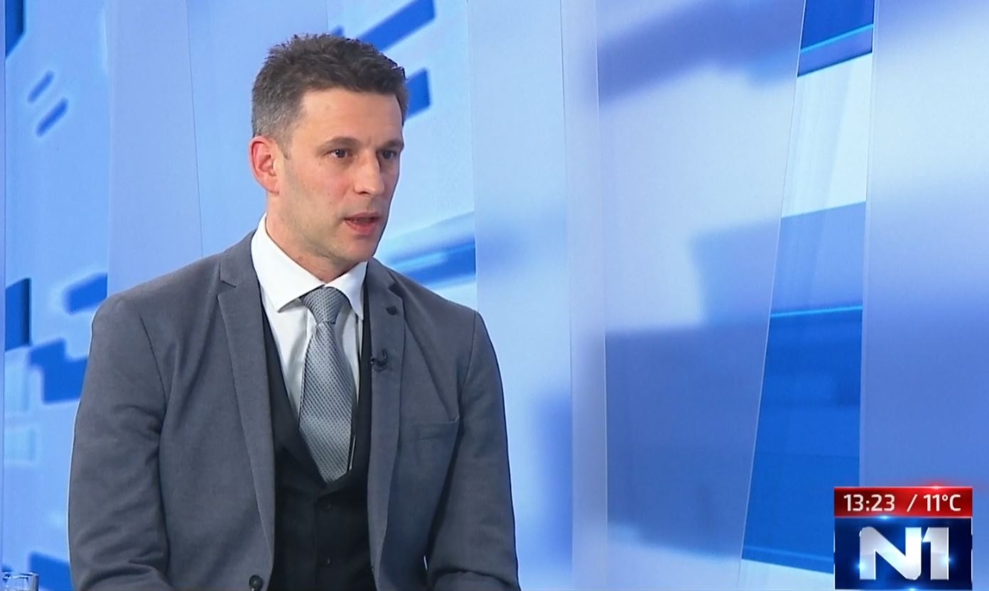 Petrov: Zatvoreni Horvat po sposobnosti izgleda kao vanzemaljac nasuprot Čuraju