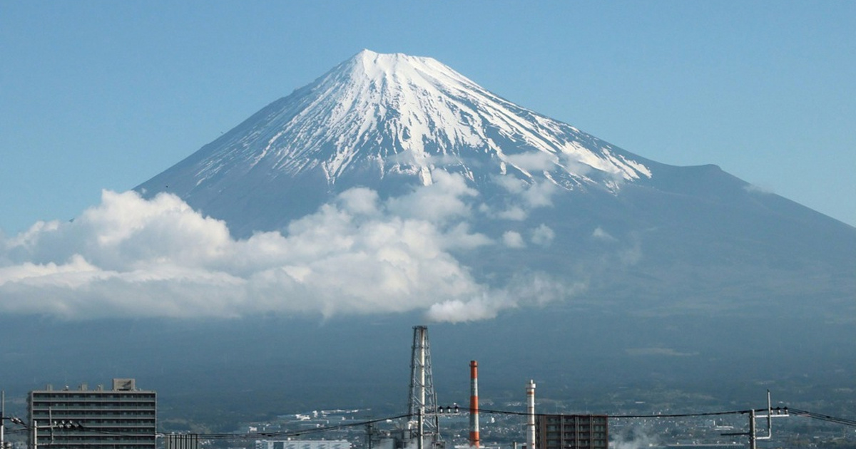 Odron pogodio planinu Fuji u Japanu. Zatrpana tri vozila, nema ozlijeđenih