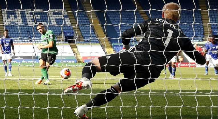 Leicester i Brighton odigrali bez golova, Schmeichel obranio penal
