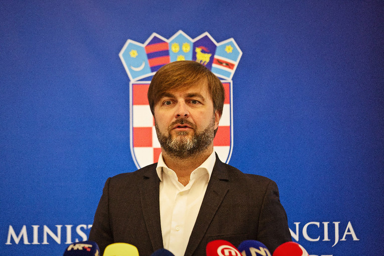 Raste minimalac. Ćorić (tć): Ljudi ne smiju izgubiti standard zbog inflacije