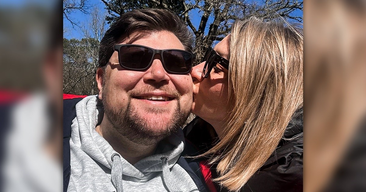 Peđa Grbin uživao u šetnji sa suprugom, podijelio i fotku na društvenim mrežama