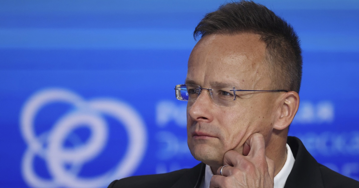 Orbanov šef diplomacije: Ursula von der Leyen nam želi loše. Vučić i Dodik ne