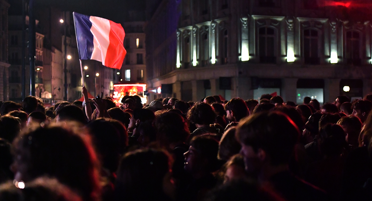 Macron je popustio. Stvara se ujedinjena fronta protiv krajnje desnice
