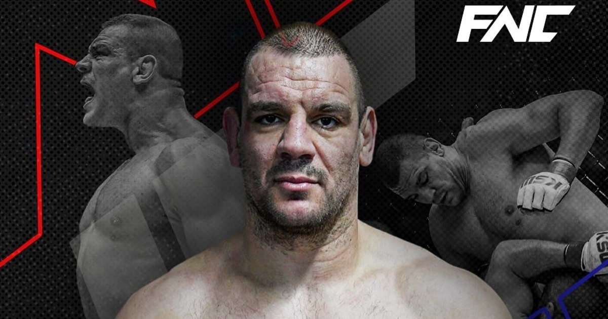 Senzacija u najvećoj regionalnoj MMA promociji. Ante Delija potpisao za FNC