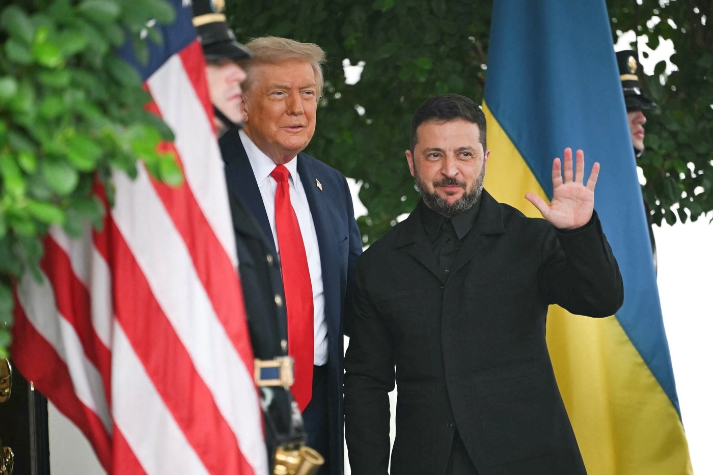 Kako je ukrajinski dizajner jednim detaljem promijenio Zelenskijev imidž