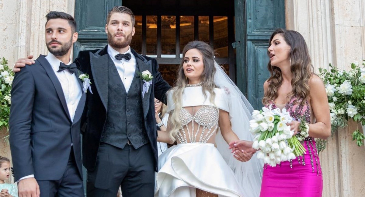 Bored Panda vjenčanicu Adriane Ćaleta-Car uvrstio na listu najgorih haljina ikad