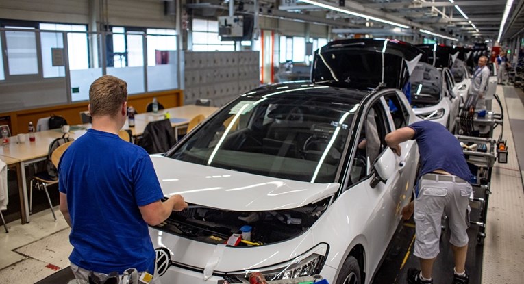 Volkswagen gasi radna mjesta zbog slabe potražnje za električnim vozilima