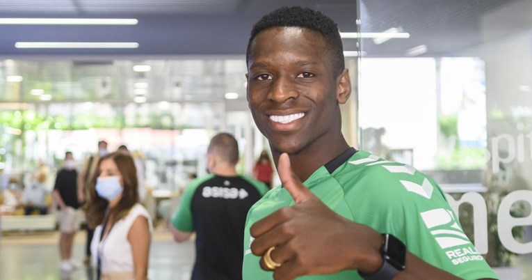 Mladi Brazilac napustio Betis uoči Dinama u povijesnom transferu