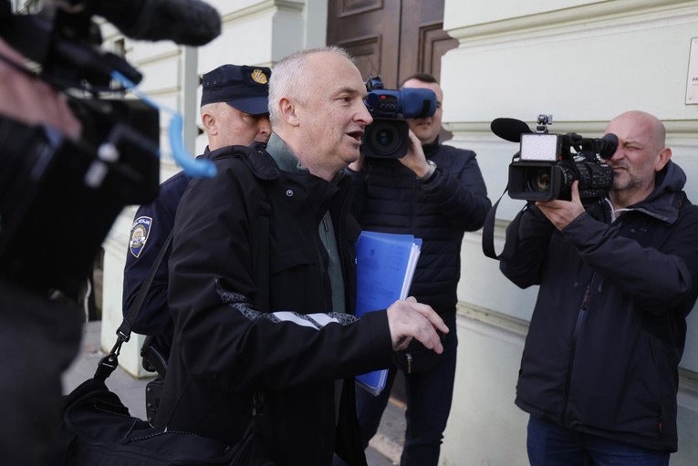 Uhvatio ga USKOK, ima niz afera. Evo ga, opet se kandidirao za gradonačelnika