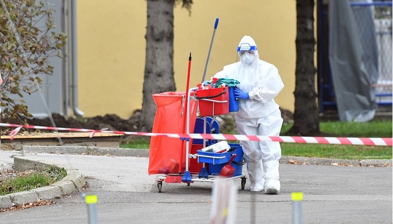 Pacijenti s koronom više se neće pregledavati u kontejnerima kod varaždinske bolnice