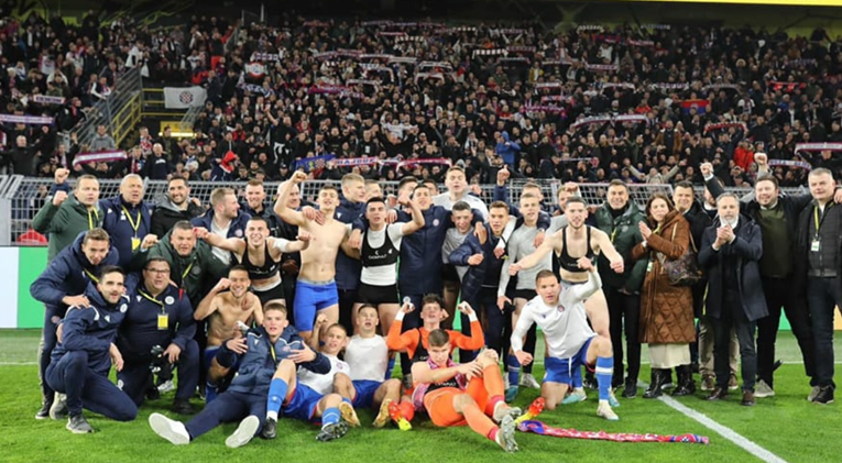 Torcida organizira doček juniorima: Mangupčine su pokazale svitu što je Hajduk!