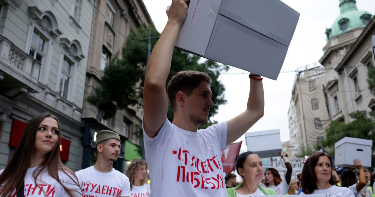 Srpski studenti uoči izbora na turneji po BiH. Odmah dobili prekršajne prijave