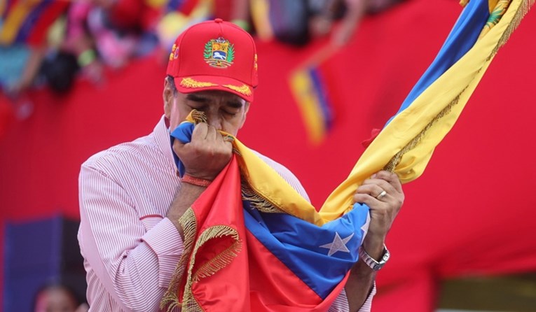 Maduro je pao. Što slijedi?