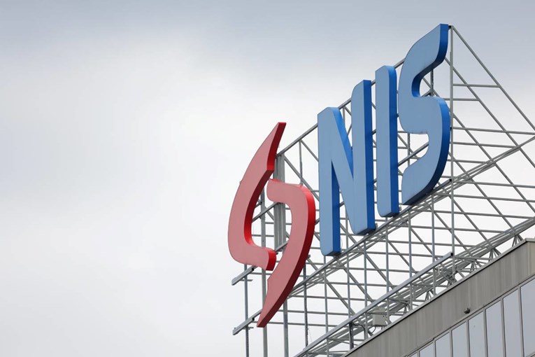 Koliko vrijedi NIS? Razlika od pola milijarde eura u procjenama Vučića i Mađara