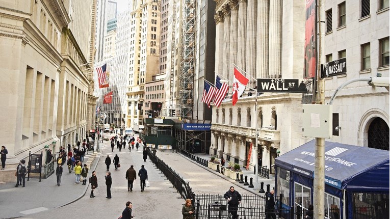 Porastao Wall Street, počela važna sjednica FED-a