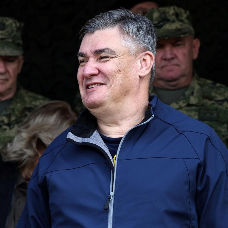 Zoran Milanović od prijatelja za rođendan dobio gramofon, otkrio koliko je koštao