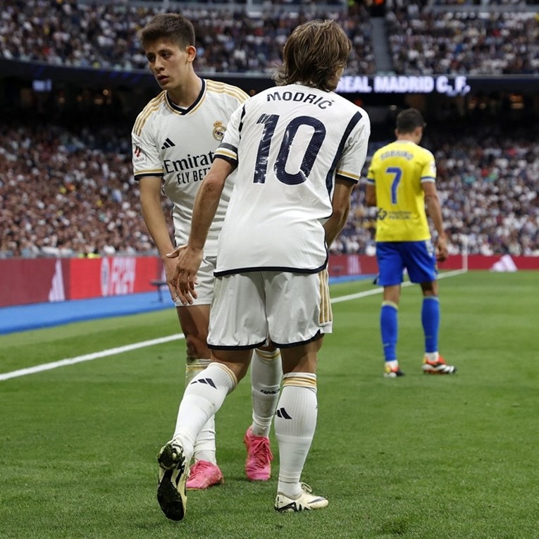 Španjolci označili Modrićevog nasljednika i upozorili: Više nema sigurnosne mreže