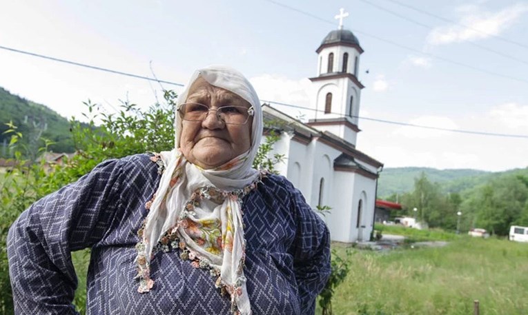 Ženi u Srebrenici pobili obitelj pa u dvorištu digli crkvu. Moraju je srušiti