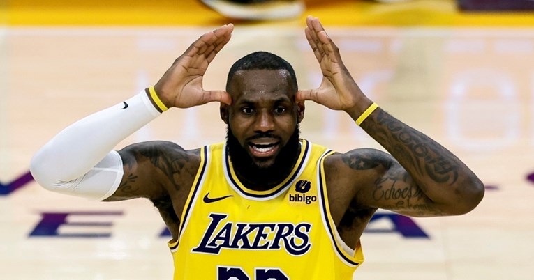 Neobična situacija na treningu Lakersa. LeBron zabio sinu, a onda ga i vrijeđao