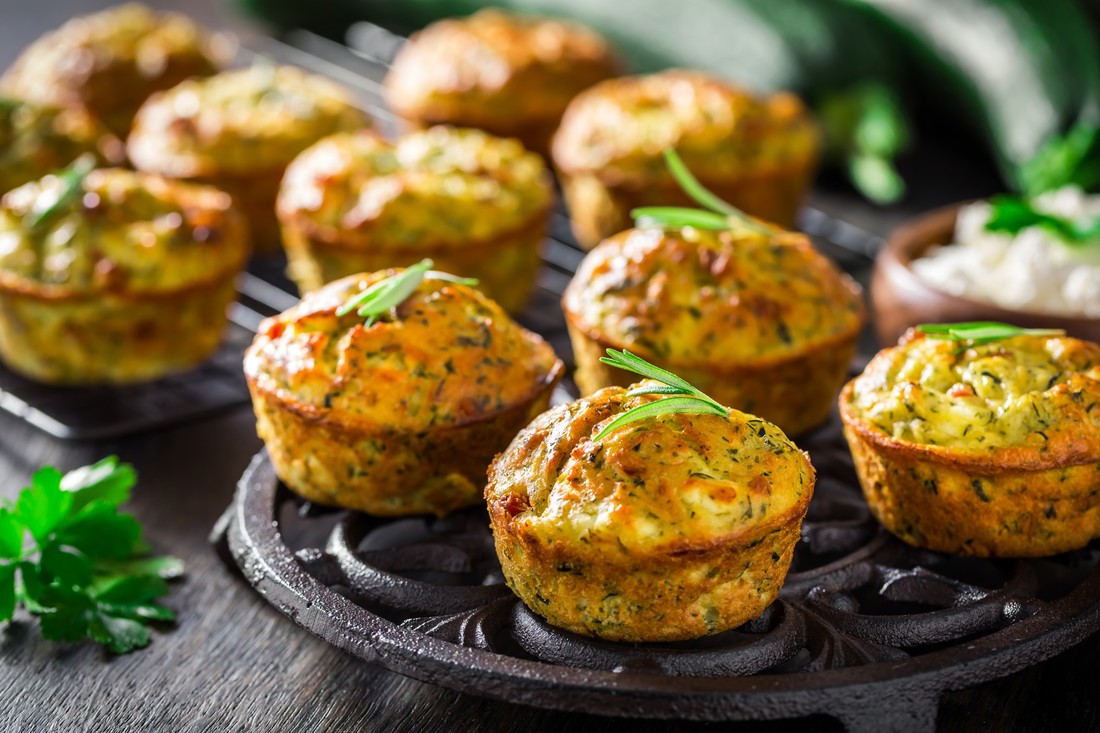 Slani muffini od tikvica brz su i lagan ljetni obrok. Donosimo recept