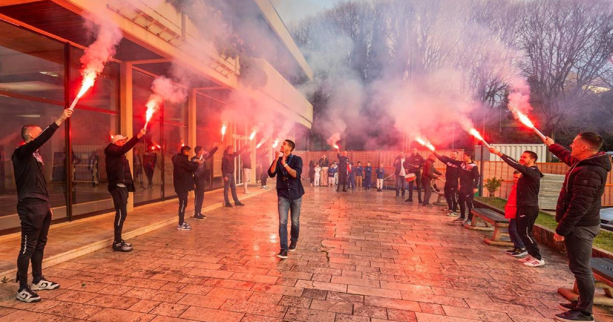 Pogledajte kako je izgledao doček brončanog futsalaša u dubrovačkom Gospinom polju