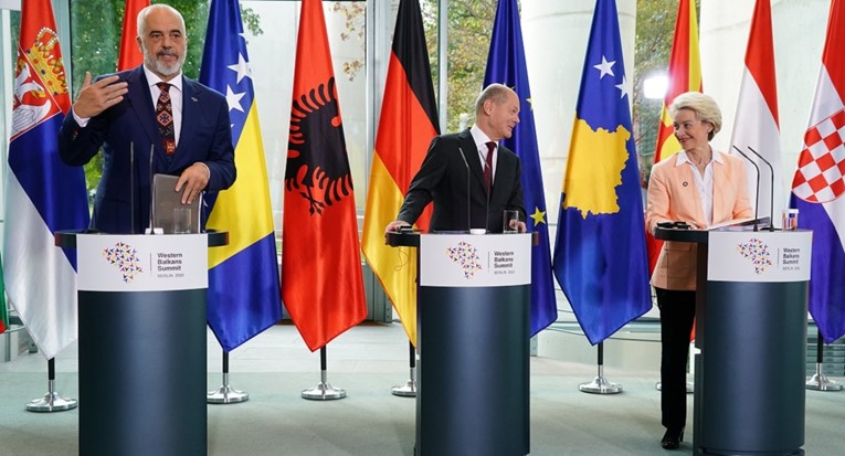 EU povjerenik: Srbija mora uskladiti vanjsku politiku ako se želi pridružiti