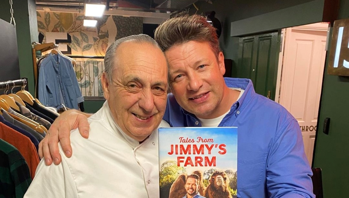 Užitak je gledati ovog vatrenog Talijana, kojeg obožava i Jamie Oliver, kako kuha