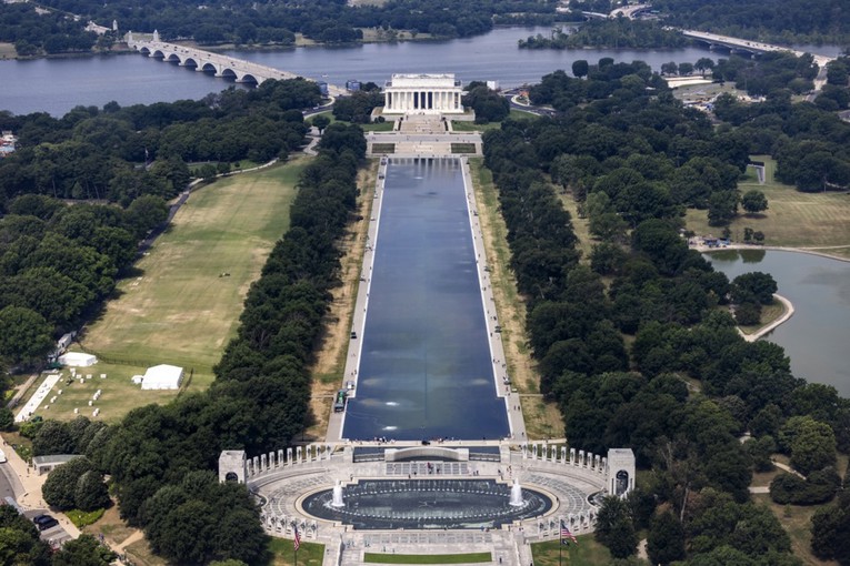 Novi problemi s bazenom u Washingtonu. Agencija: Netko je izolaciju izrezao nožem