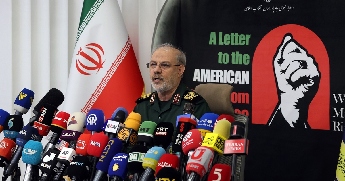 Iran: Tri tankera naletjela na mine u Hormuškom tjesnacu, svi su se zapalili
