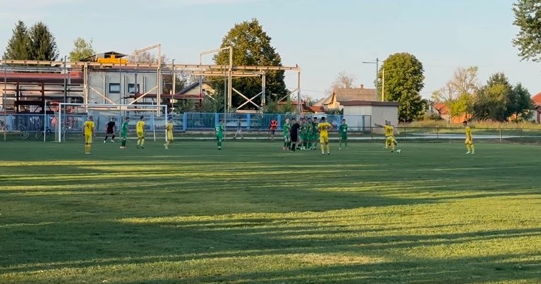 Ikona SHNL-a zabija s 42 godine u županijskoj ligi. Pogledajte gol iz slobodnjaka