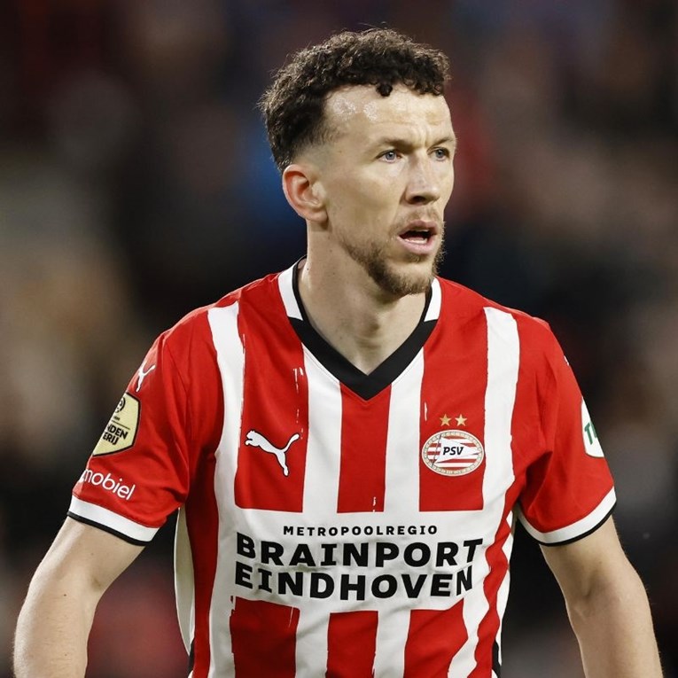 Nizozemski novinar: PSV želi zadržati Perišića, ali zove ga novi klub