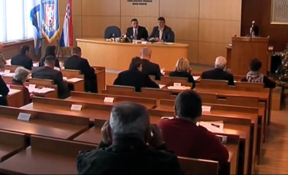 Iz Kluba vijećnika HDZ-a u Gospiću otišlo petero članova