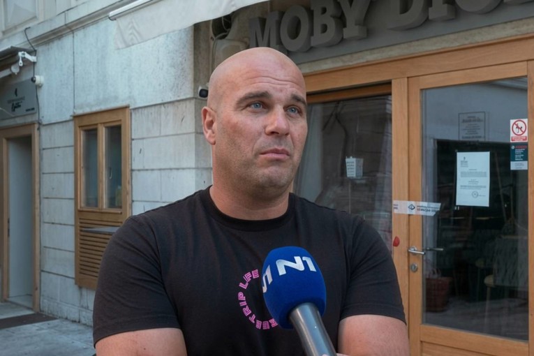 Uhićen vlasnik kafića koji je zatvorila Porezna